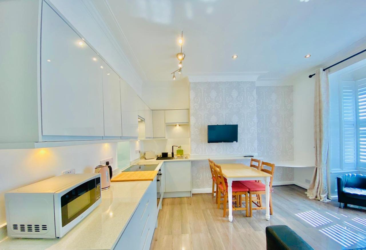 York City Center Apartments With Free Private Parking Esterno foto